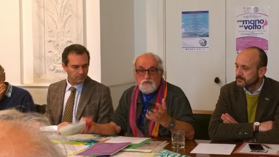 Incontro nella sala Pignatiello del Comune di Napoli 