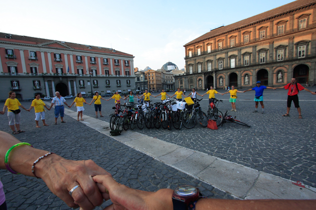 Centobicicentodonne a Napoli